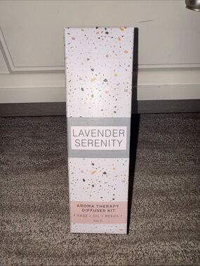Lavender Serenity Aroma Therapy Diffuser Kit - Lavender